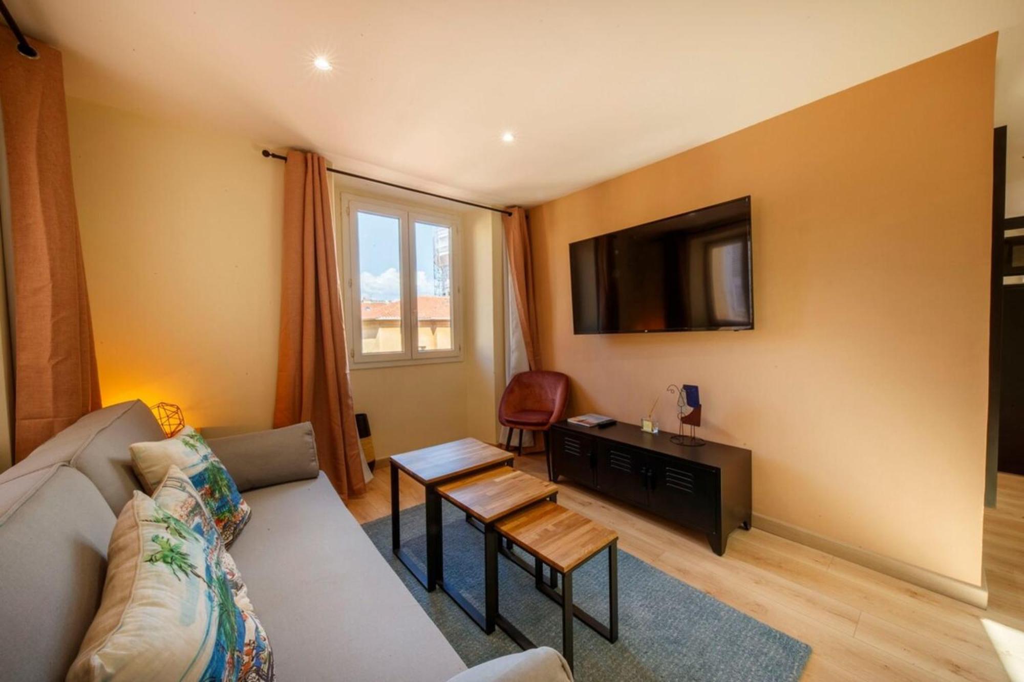 06A2 - Heart Of Old Nice Beautiful Renovated Apartment Bagian luar foto